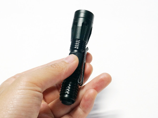 27g EDC CREE LEIDEN Flitslicht 50 van Keychain de Temperatuur van de Lumen6400k Kleur