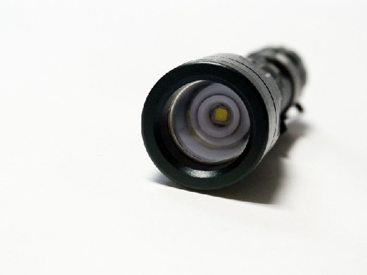 27g EDC CREE LEIDEN Flitslicht 50 van Keychain de Temperatuur van de Lumen6400k Kleur