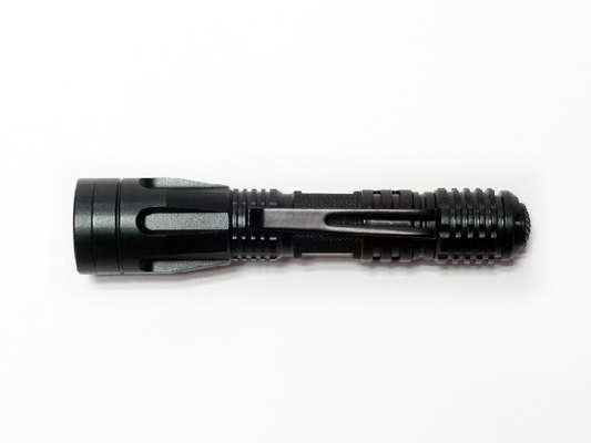De Rang het LEIDENE van A7075aero Flitslicht van Keychain met de Klem van de Hoge Intensiteitspen