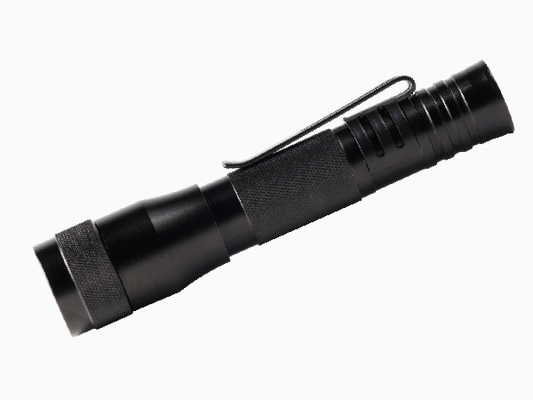 EDC het LEIDENE van Helderheidscree Flitslicht Zwarte Kleur van Keychain met Rode Filter
